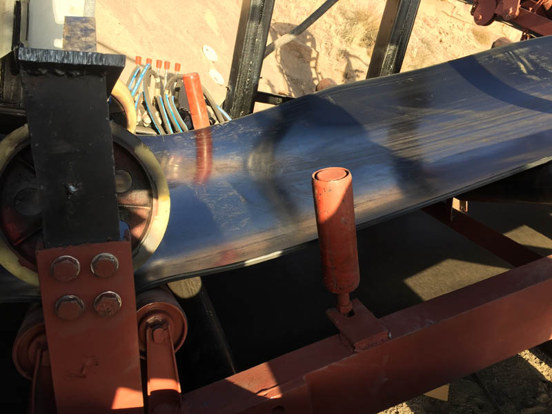 移動顎式破碎站 移動顎式破碎站