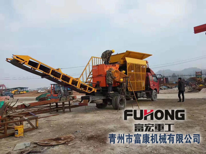 移動(dòng)式破碎石設(shè)備 移動(dòng)式破碎石設(shè)備