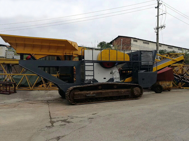 履帶移動(dòng)反擊式破碎站 履帶移動(dòng)反擊式破碎站