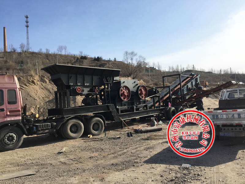 顎破移動(dòng)式破碎站 顎破移動(dòng)式破碎站