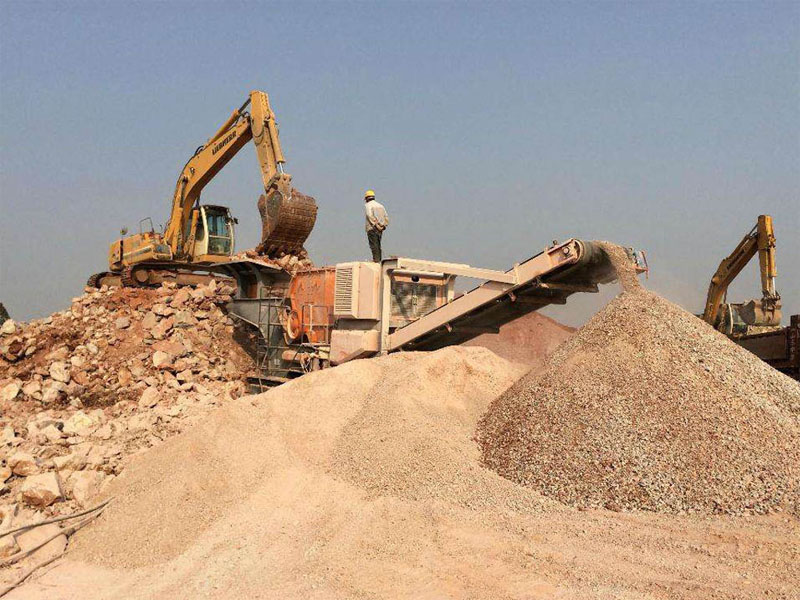 巖石骨料移動(dòng)破碎機(jī) 巖石骨料移動(dòng)破碎機(jī)